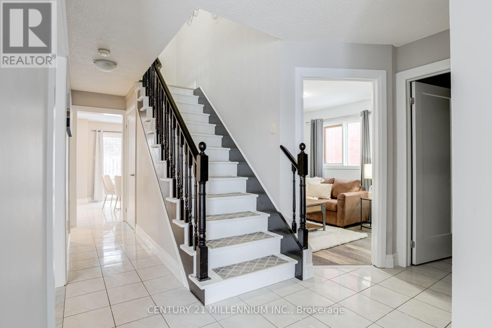 239 LISA MARIE DRIVE - 3