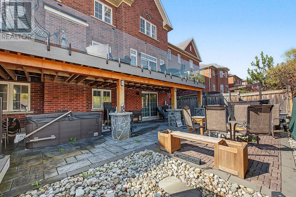 483 Hinchey Crescent — photo 49