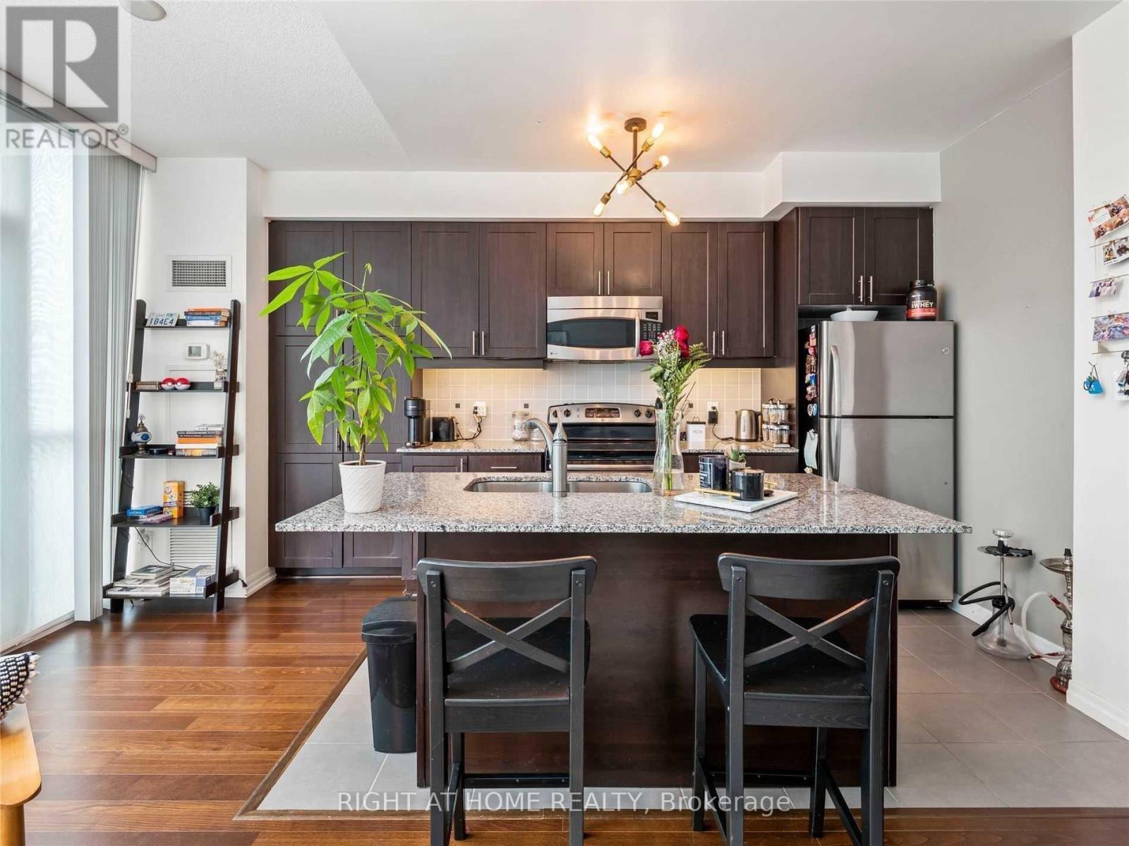 3101- 223 Webb Drive, Mississauga, ON photo 6