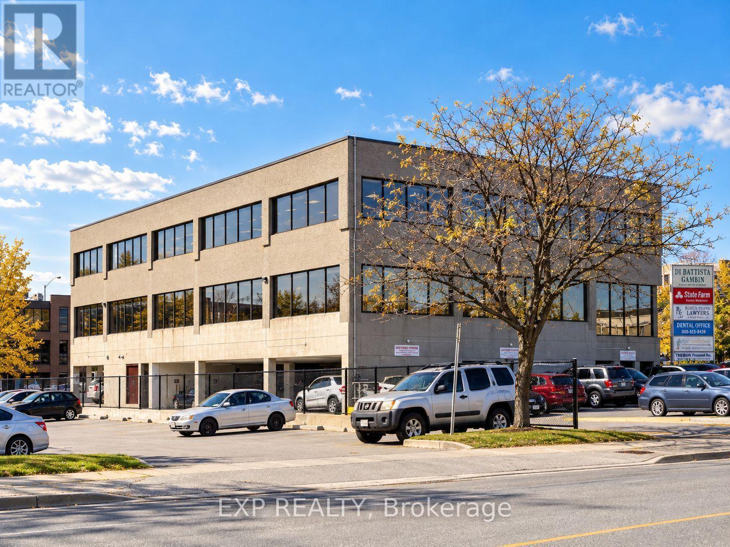 1090 Dundas Street East — photo 12