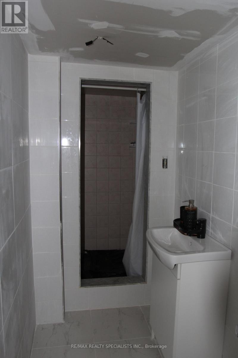 31 Laburnham Avenue — photo 22