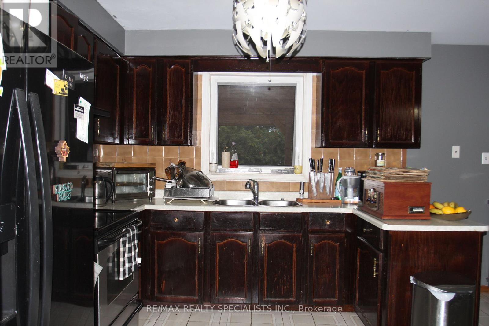 31 Laburnham Avenue — photo 8