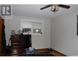31 Laburnham Avenue, Toronto, ON M8W1S6 Photo 12