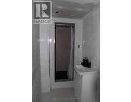 31 Laburnham Avenue, Toronto, ON M8W1S6 Photo 22