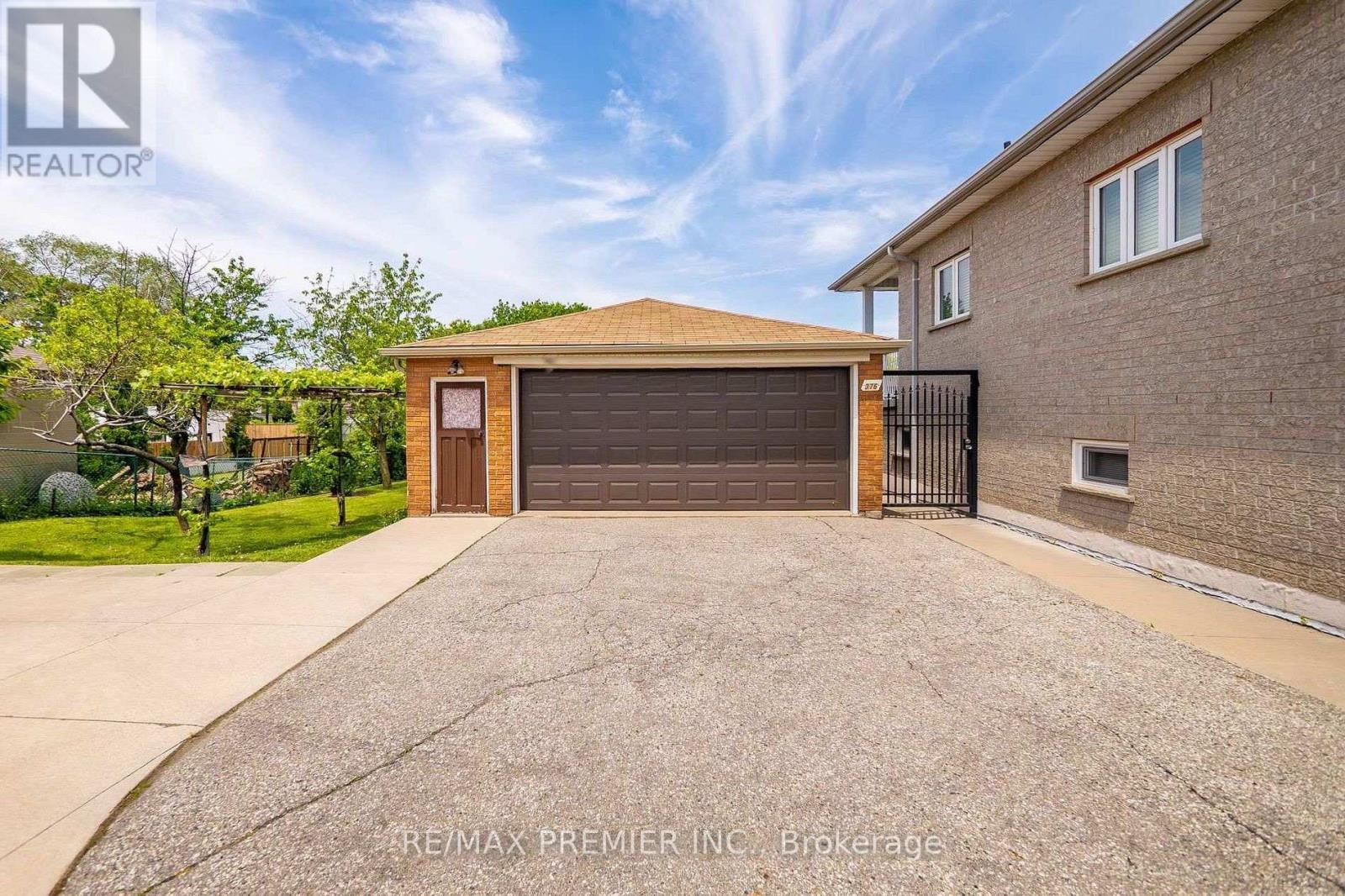376 Rustic Road — photo 4