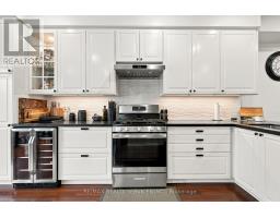 38 Bell Manor Drive, Toronto, ON M8Y0A4 Photo 10