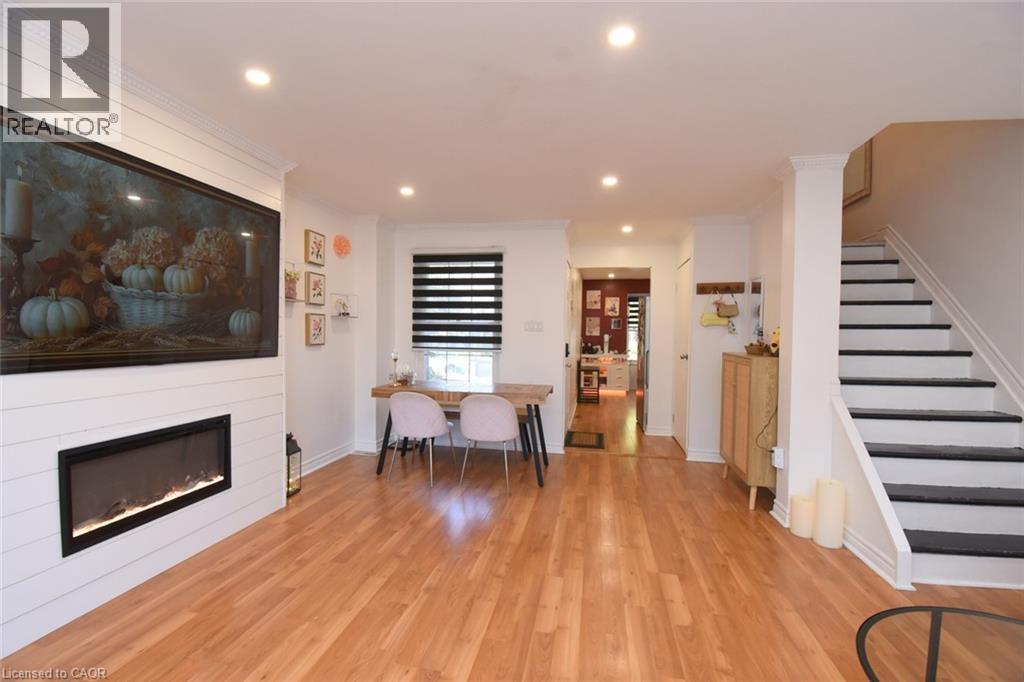 56 Enfield Crescent — photo 11