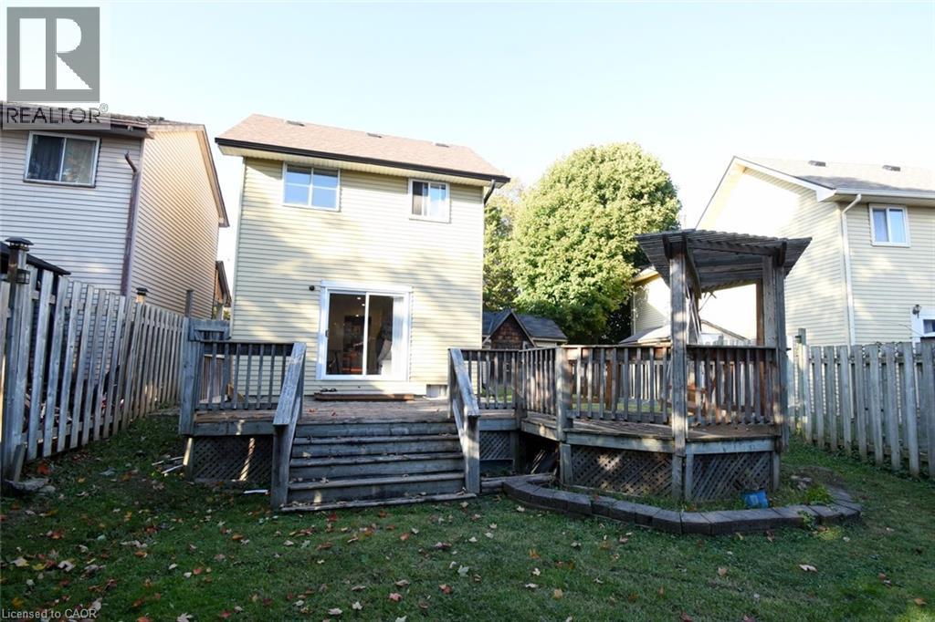 56 Enfield Crescent — photo 37