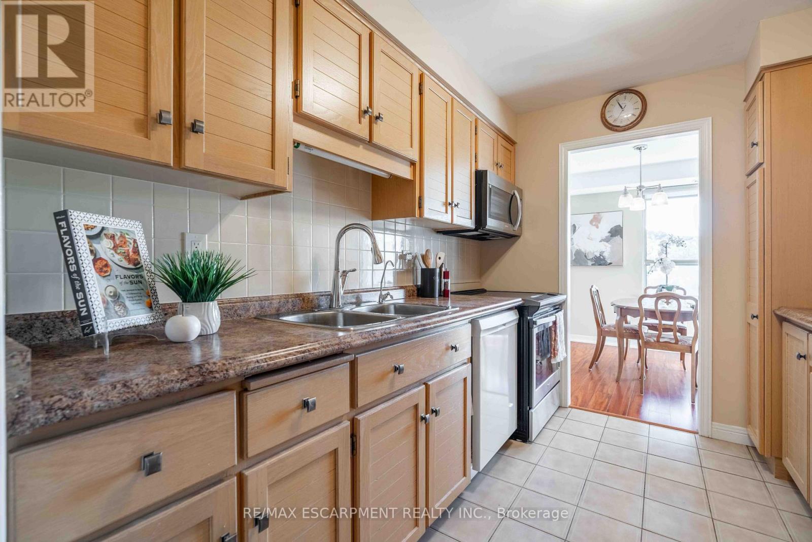 6- 606 VILLAGE GREEN Boulevard, Hamilton, ON photo 6