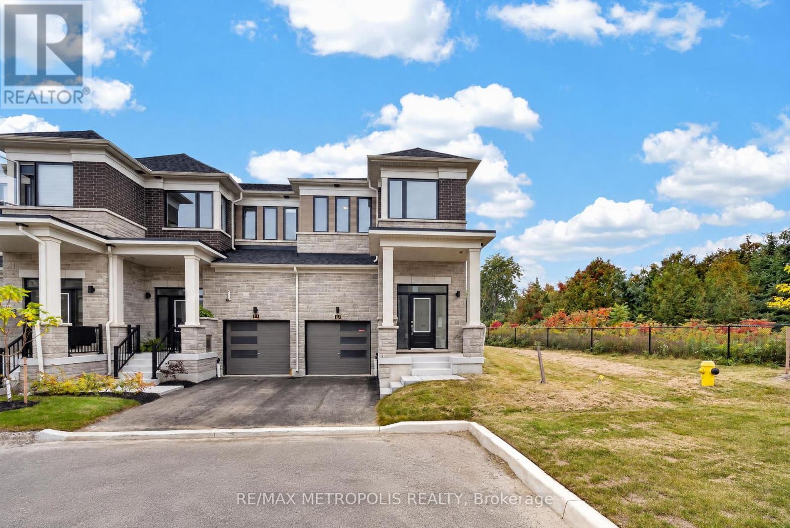 113 Watts Mews