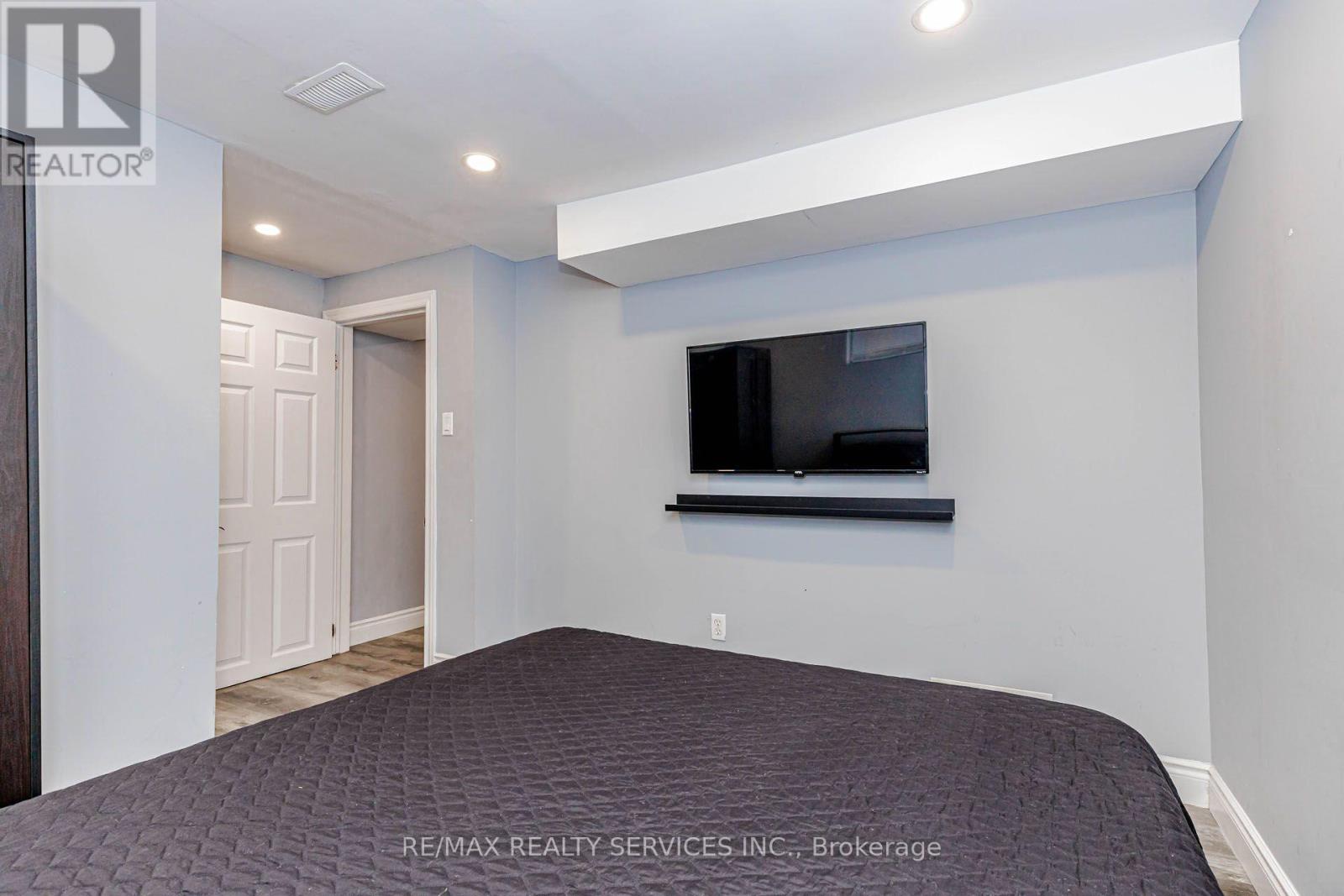 5315 Ontario Avenue, Niagara Falls, ON photo 21