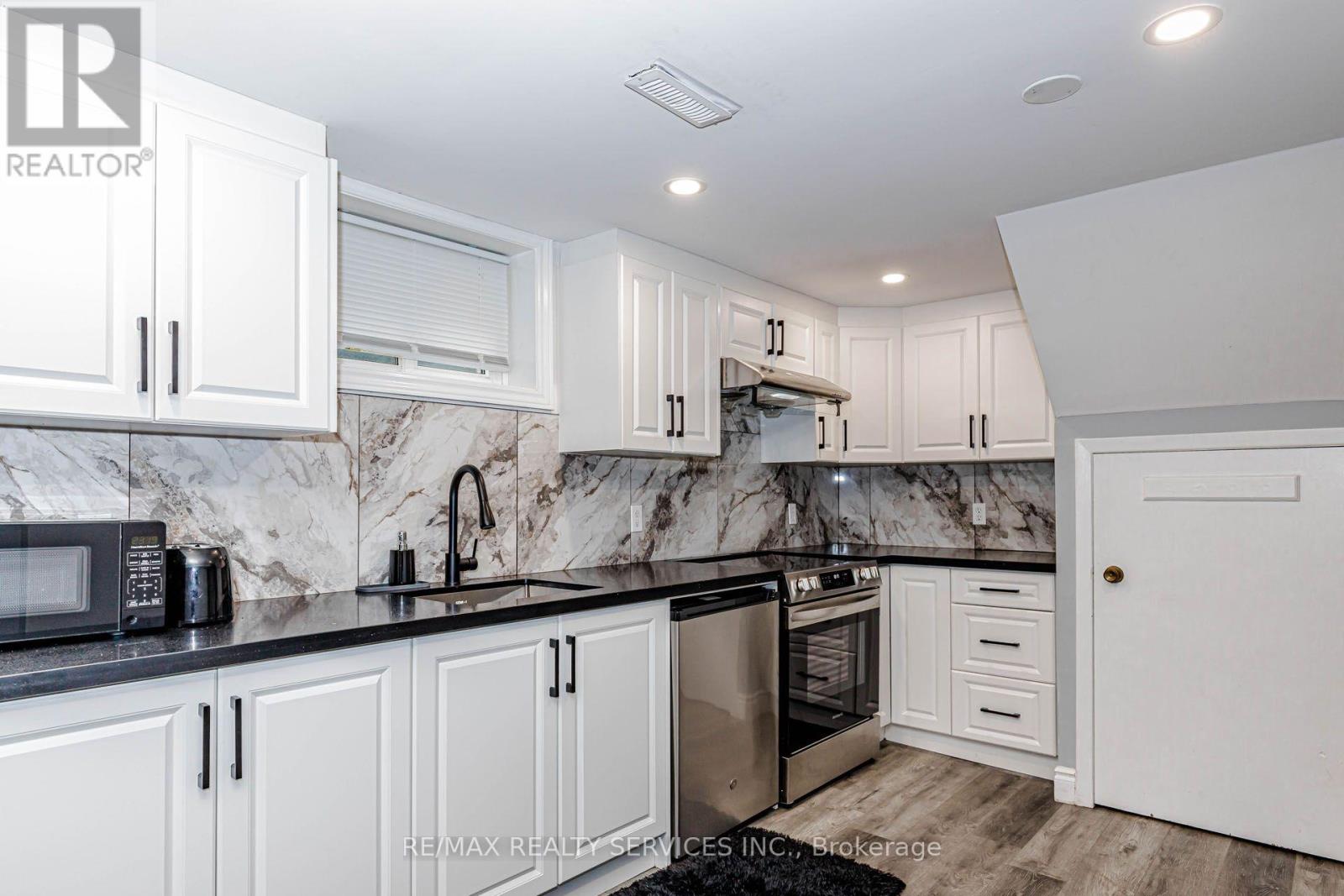 5315 Ontario Avenue, Niagara Falls, ON photo 35