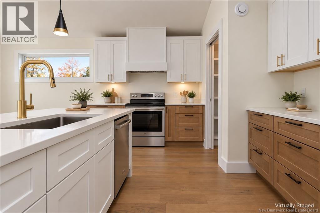 24 Keiran Way - 18