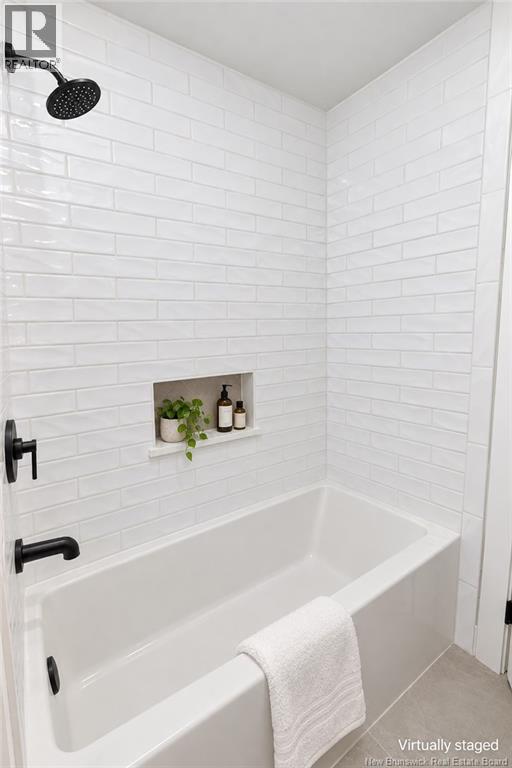 24 Keiran Way - 32
