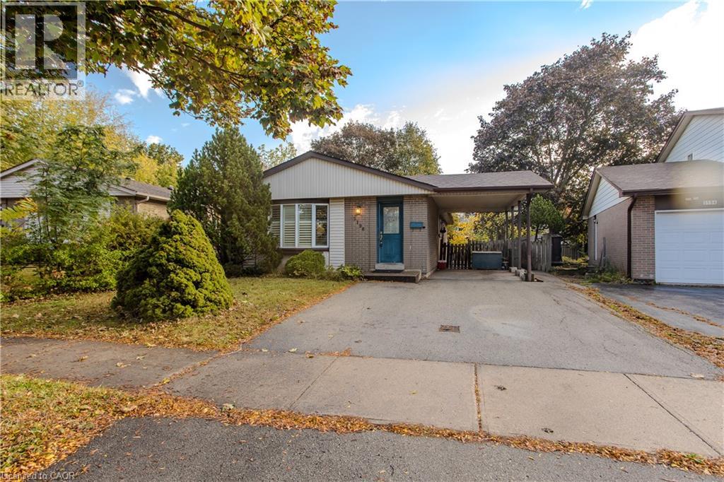 3196 CENTENNIAL Drive, Burlington — photo 2