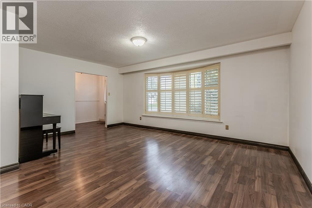 3196 CENTENNIAL Drive, Burlington — photo 9
