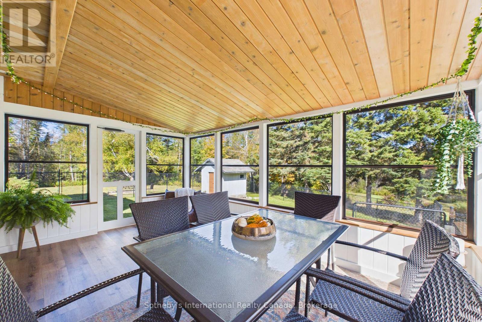 1229 Miriam Drive — photo 19