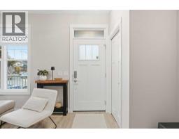 71 Howse Rise NE - photo 5