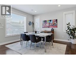 Bedroom - 2030 25 Street Sw, Calgary, AB T3E1X2 Photo 9