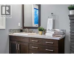 216 Lake Erie Place Se, Calgary, AB T2J2L5 Photo 24