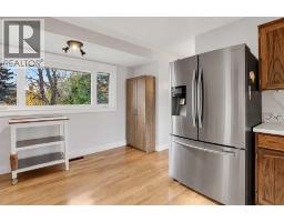 2pc Bathroom - 9821 76a Avenue, Grande Prairie, AB T8V3Y5 Photo 12