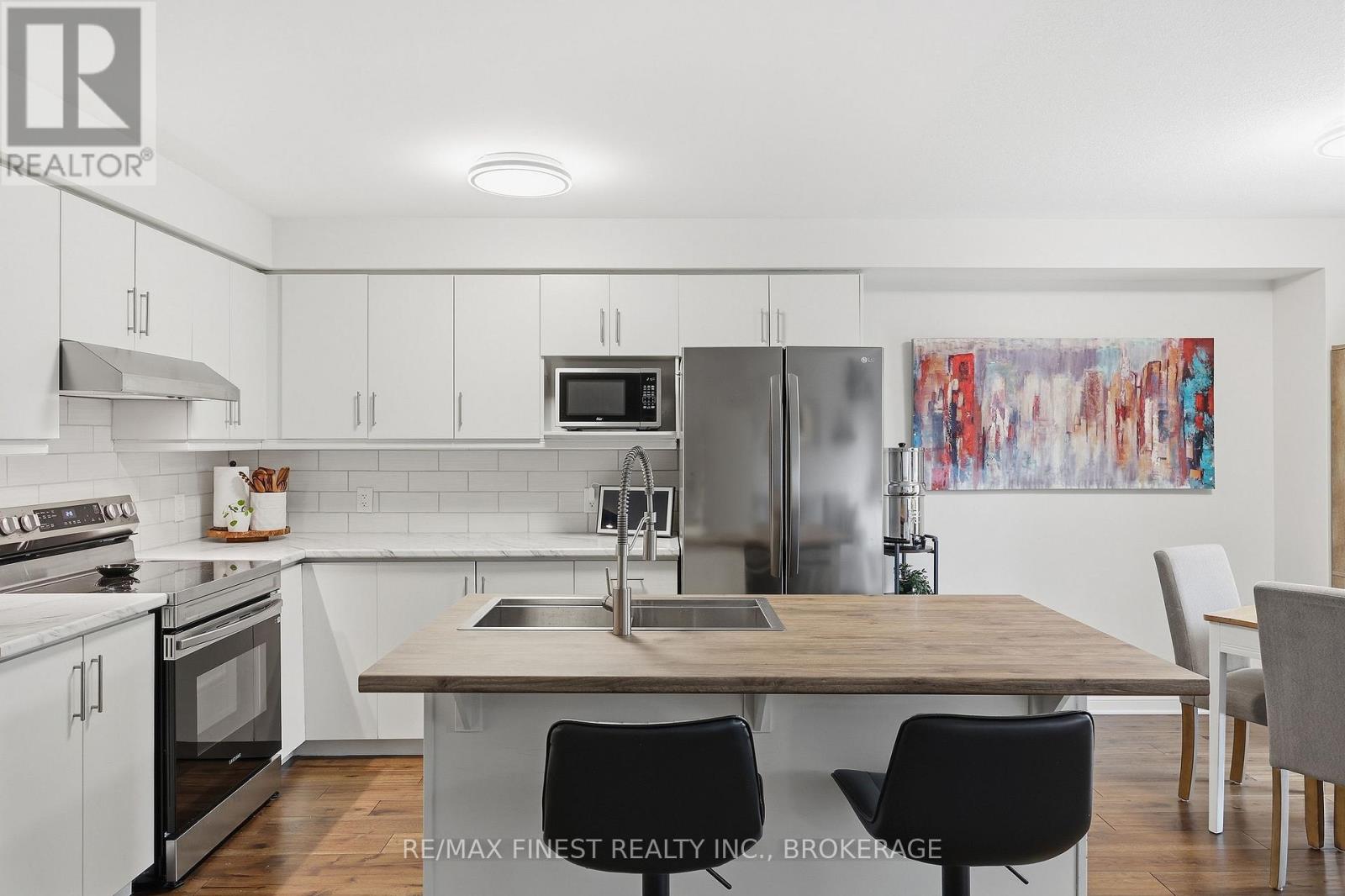 36 Amherst Drive — photo 12