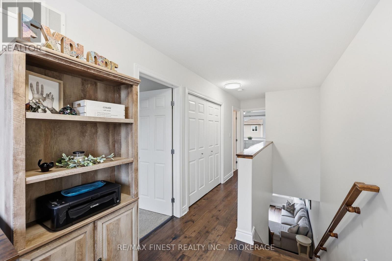 36 Amherst Drive — photo 24