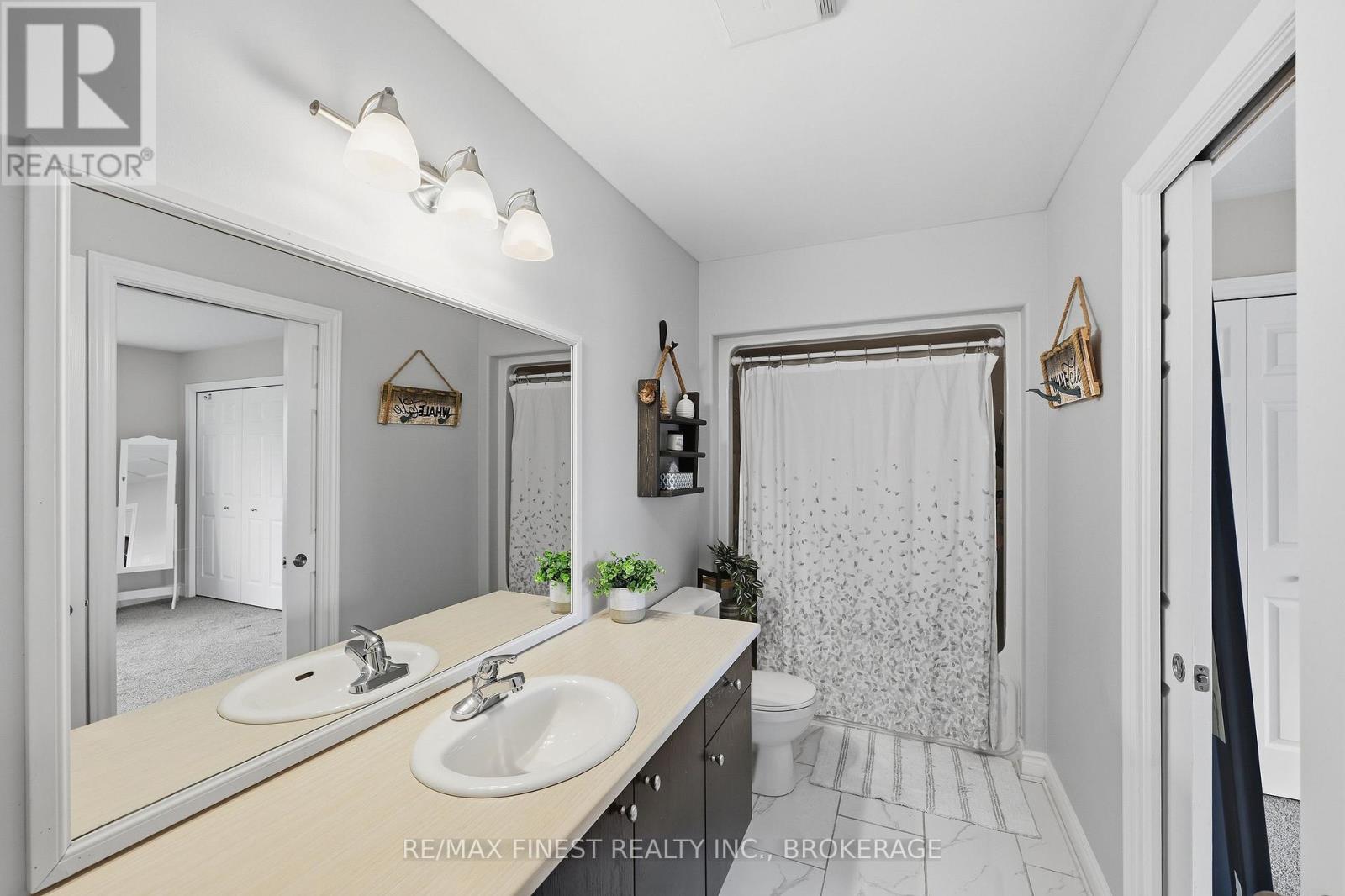 36 Amherst Drive — photo 32