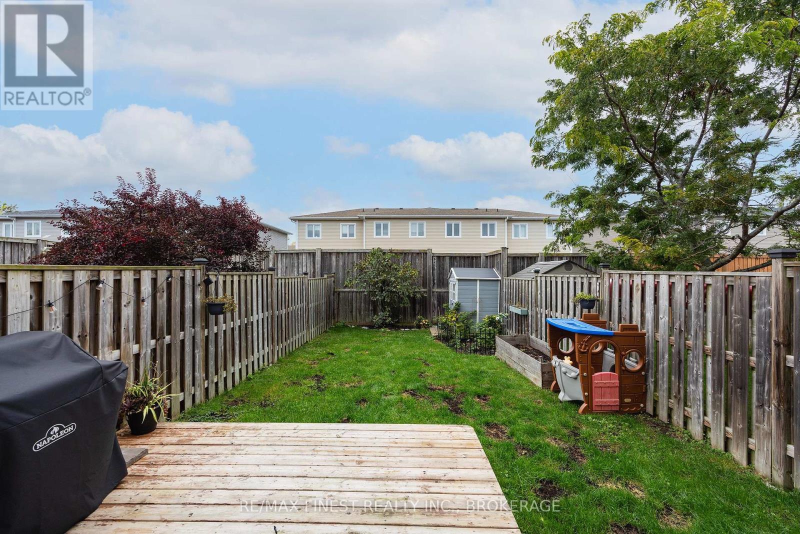 36 Amherst Drive — photo 39