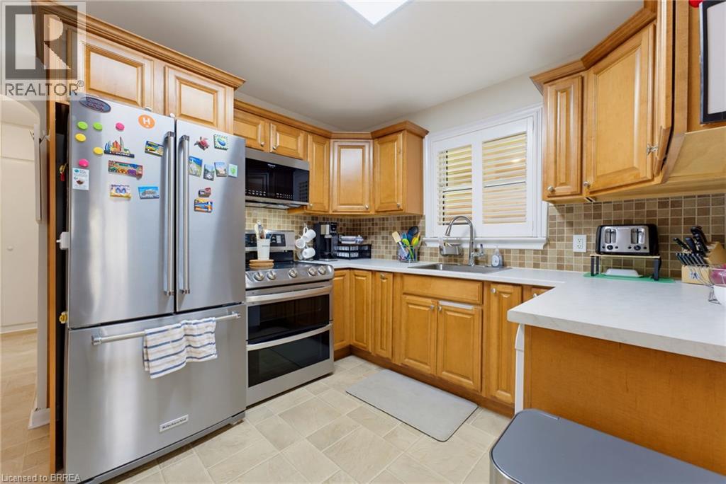49 Morton Avenue — photo 7