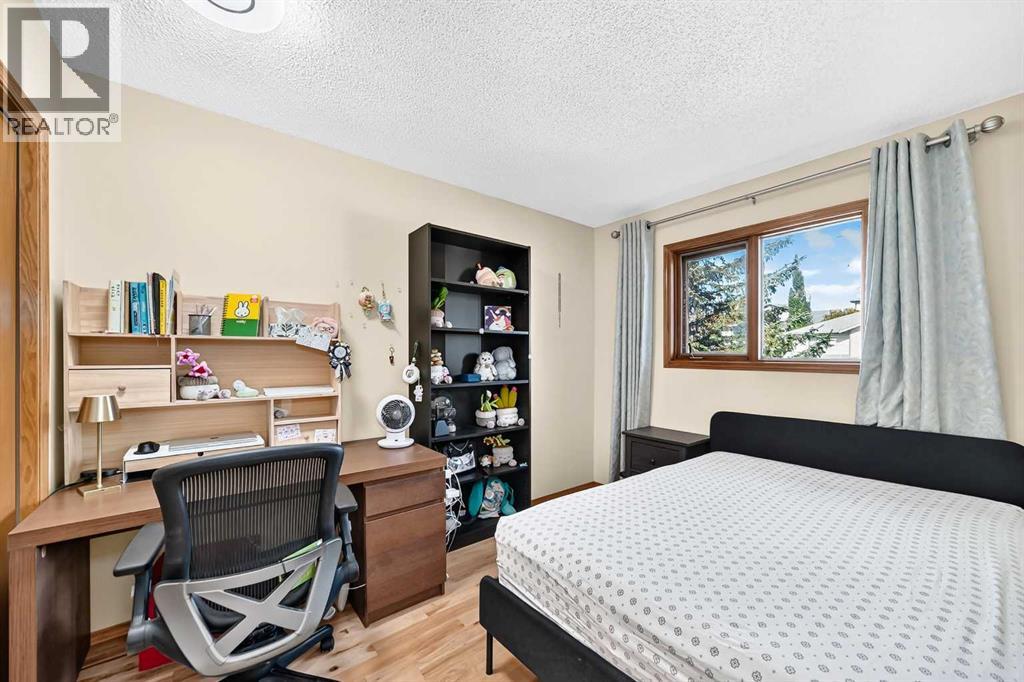 144 Hawkdale Close NW - photo 30