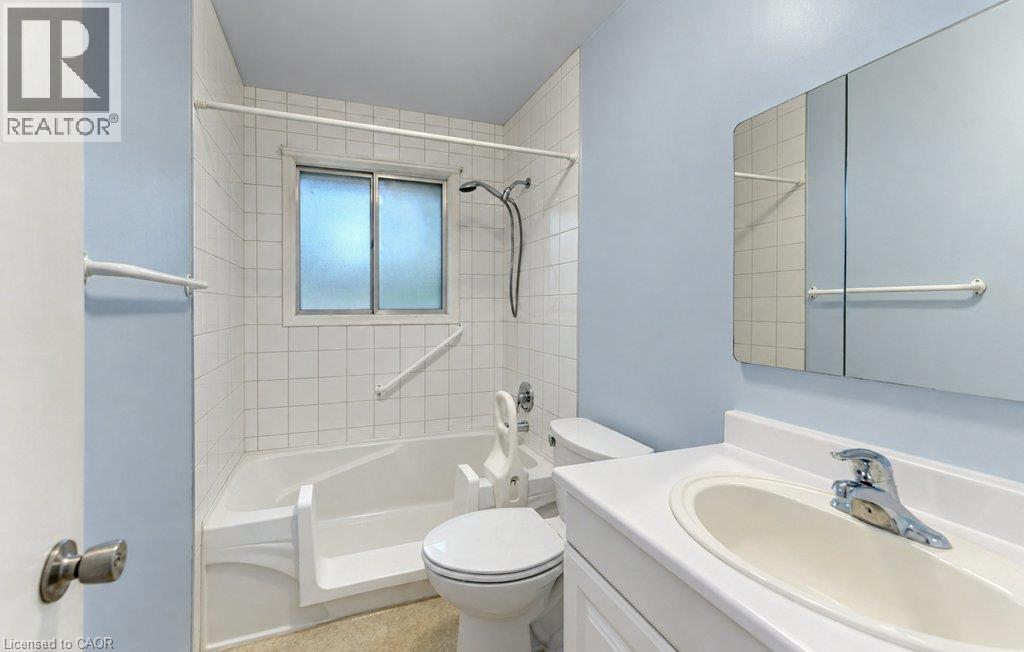 25 Applewood Avenue — photo 24