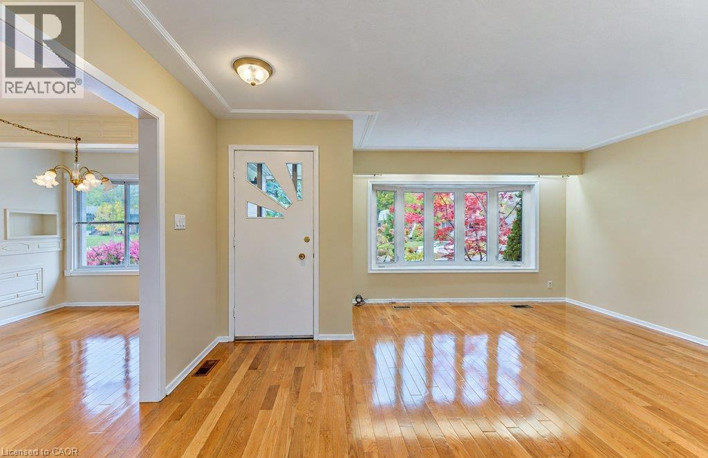 25 Applewood Avenue — photo 4