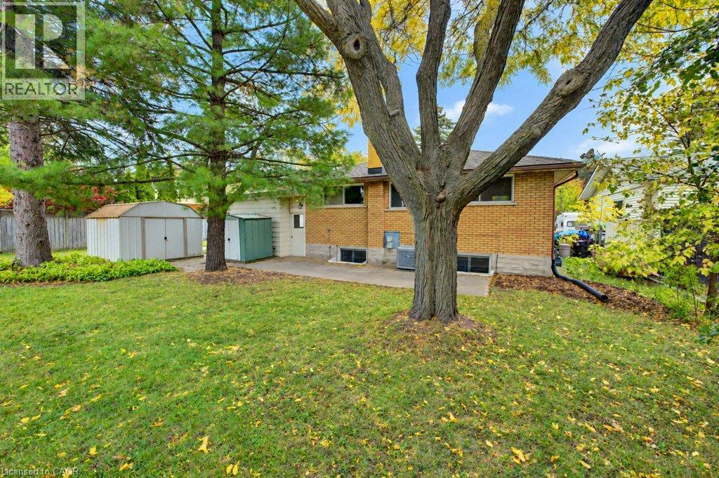 25 Applewood Avenue — photo 37