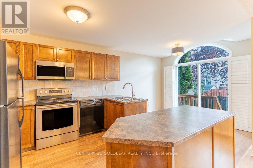 2260 Brockstone Crescent — photo 15