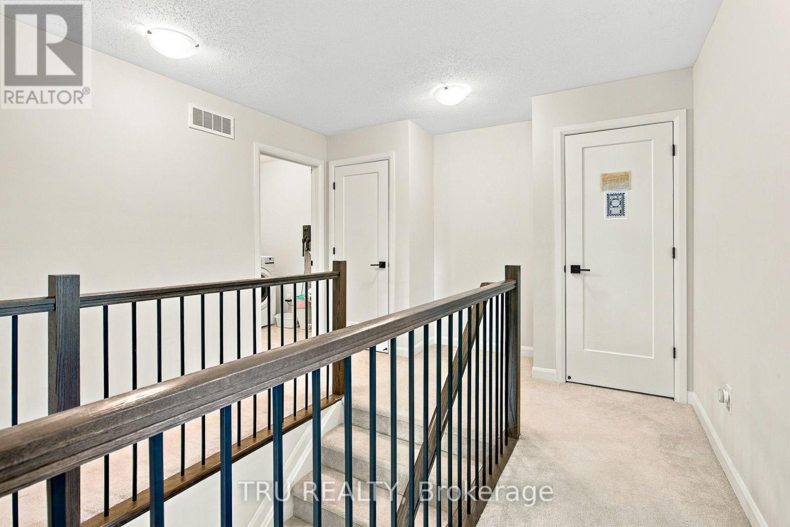 624 Galarneau Way — photo 22