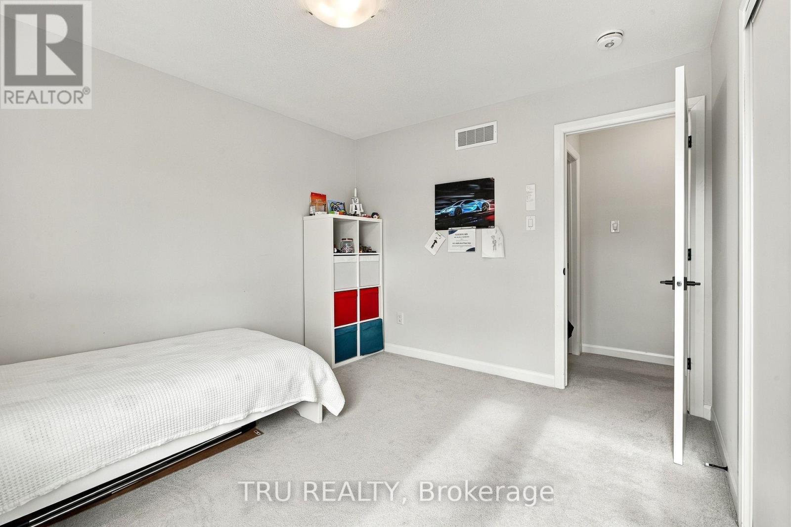 624 Galarneau Way — photo 30