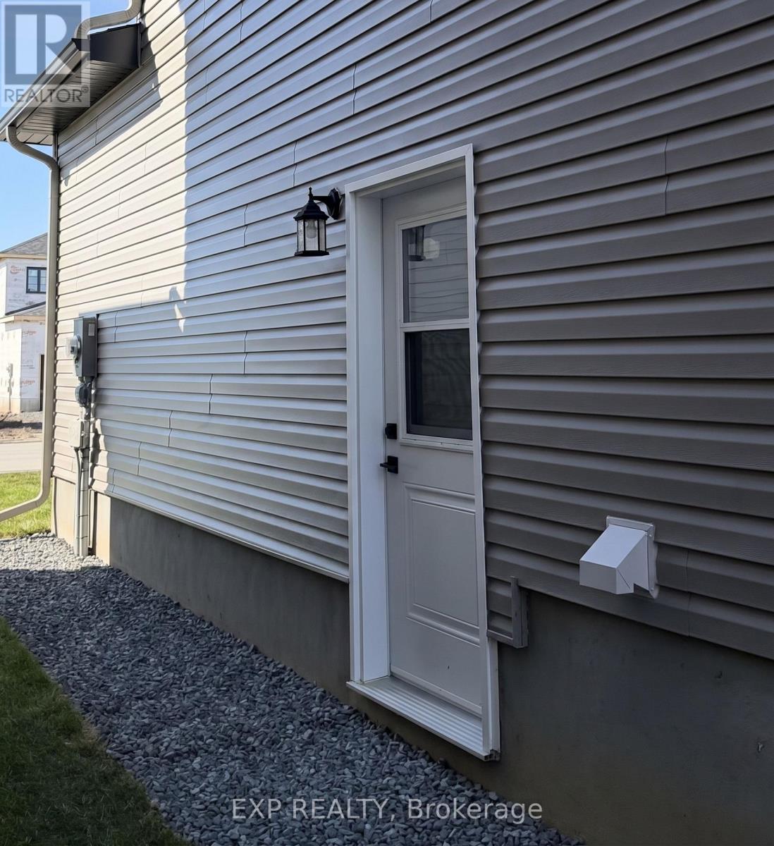 1200 Montblanc Crescent — photo 33