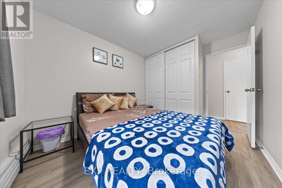 20 Chesterton Drive — photo 15