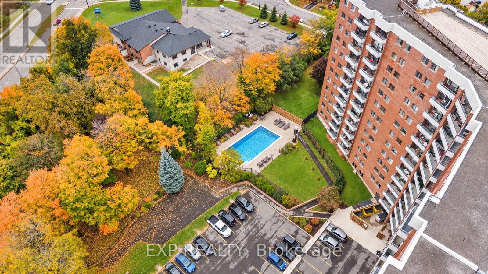 20 Chesterton Drive — photo 23