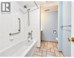 606 34 Avenue NE - photo 18