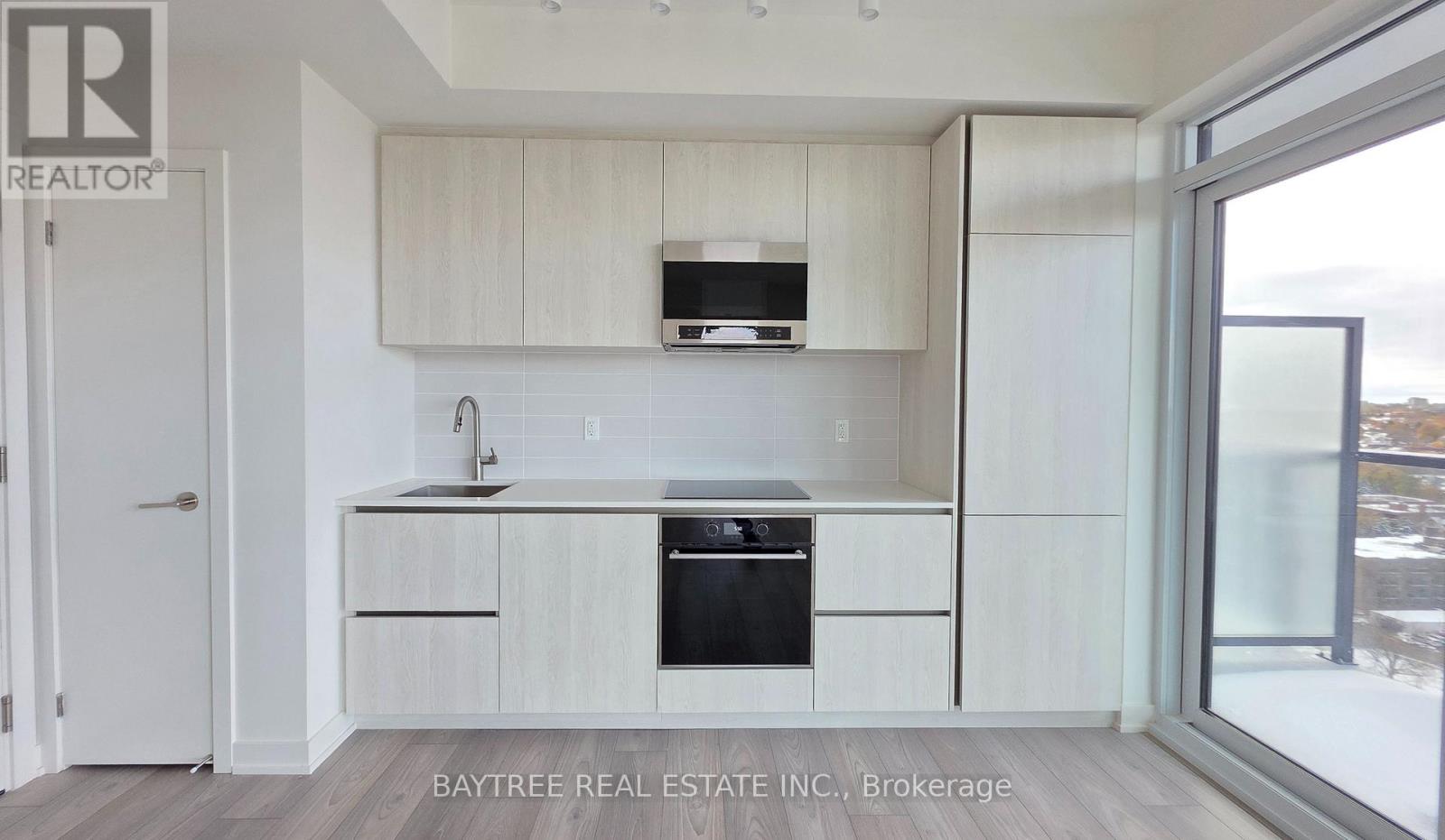 120 Broadway Avenue — photo 3