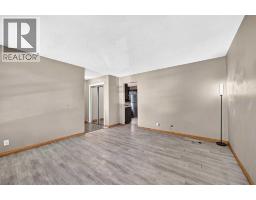 143 Rundleson Way NE - photo 6