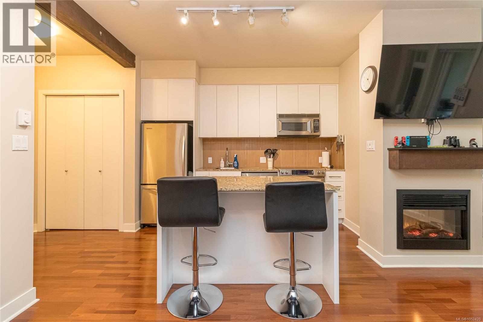 #308 1375 Bear Mountain Pkwy - 12
