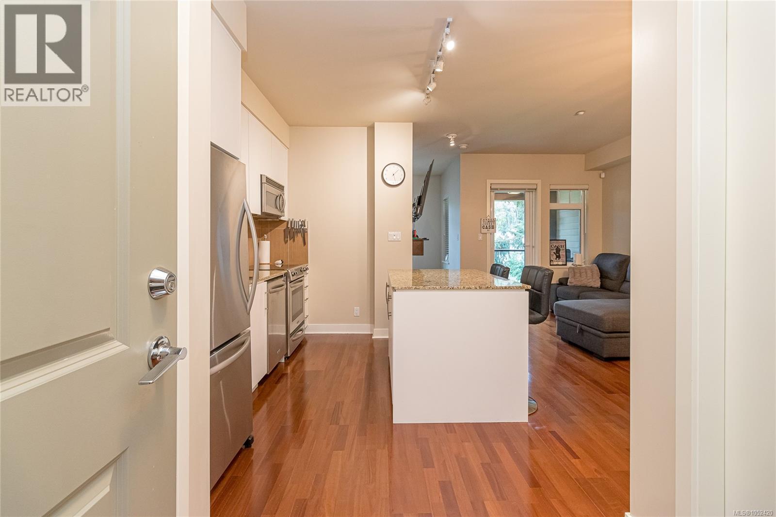 #308 1375 Bear Mountain Pkwy - 4
