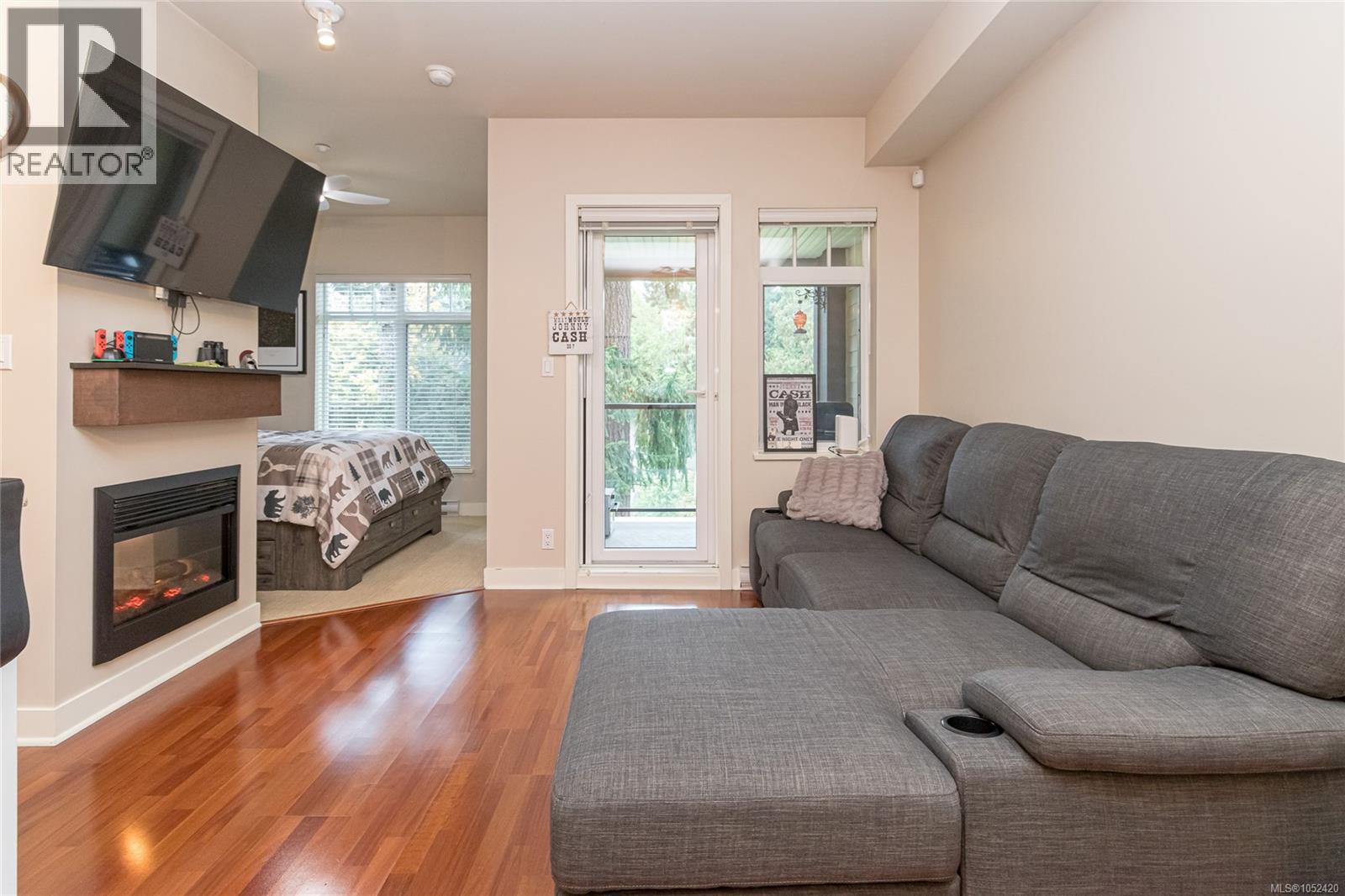 #308 1375 Bear Mountain Pkwy - 6