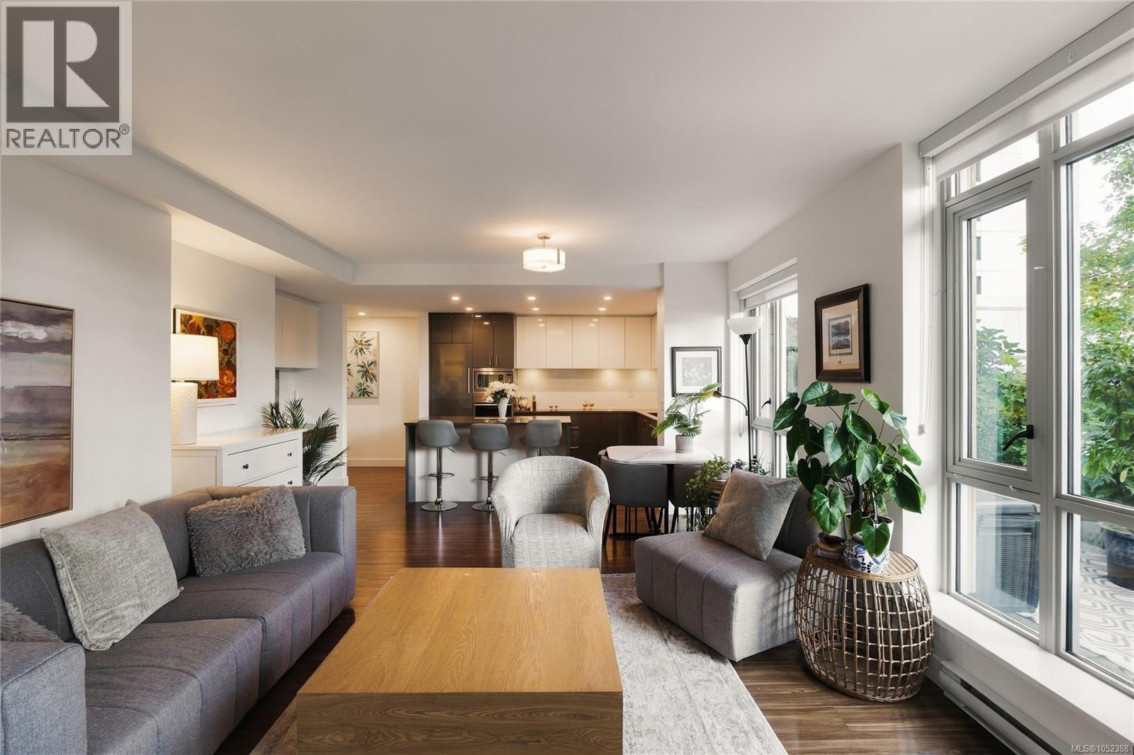 #204 838 Broughton St - 9