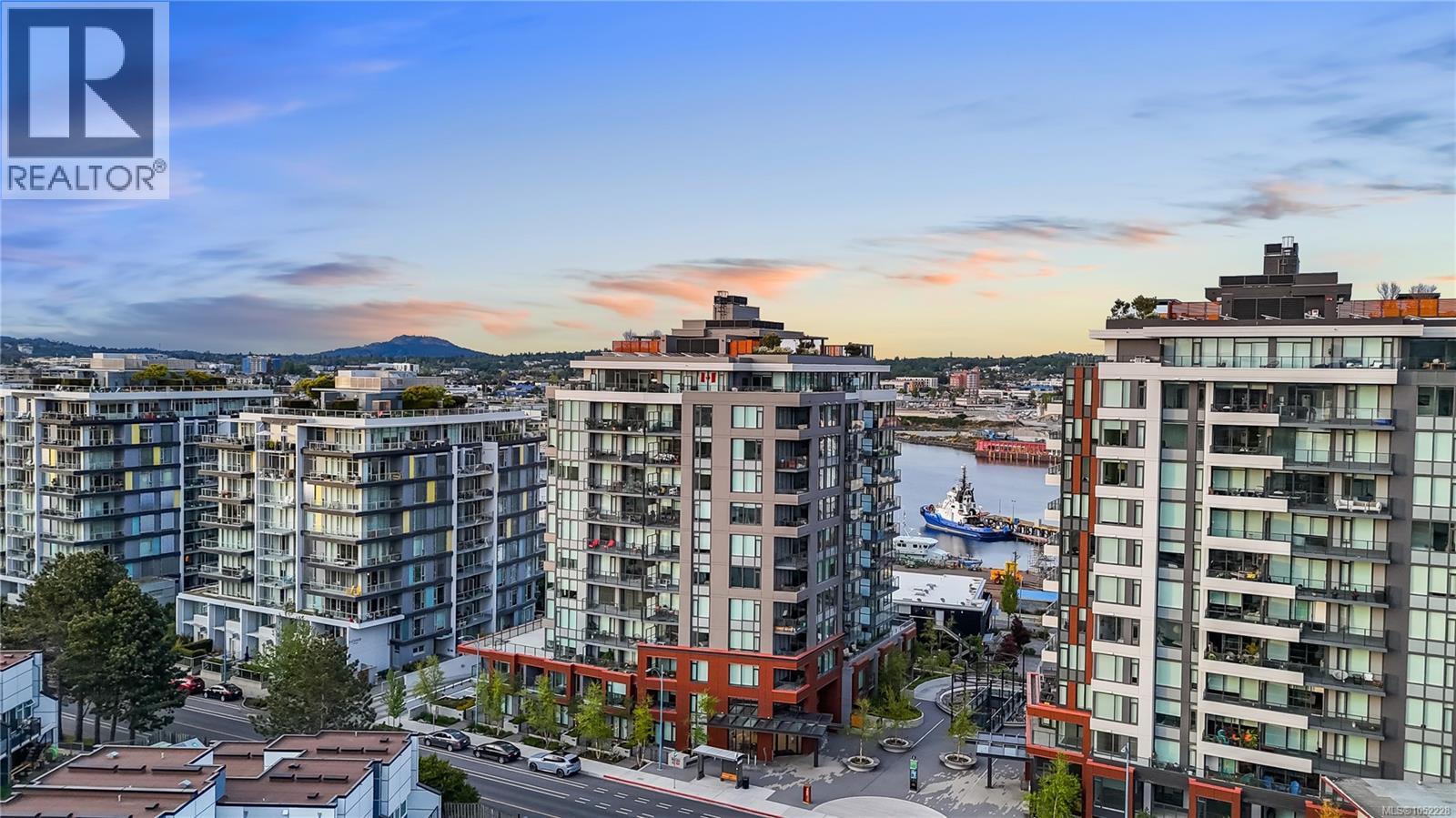 #908 369 Tyee Rd - 1