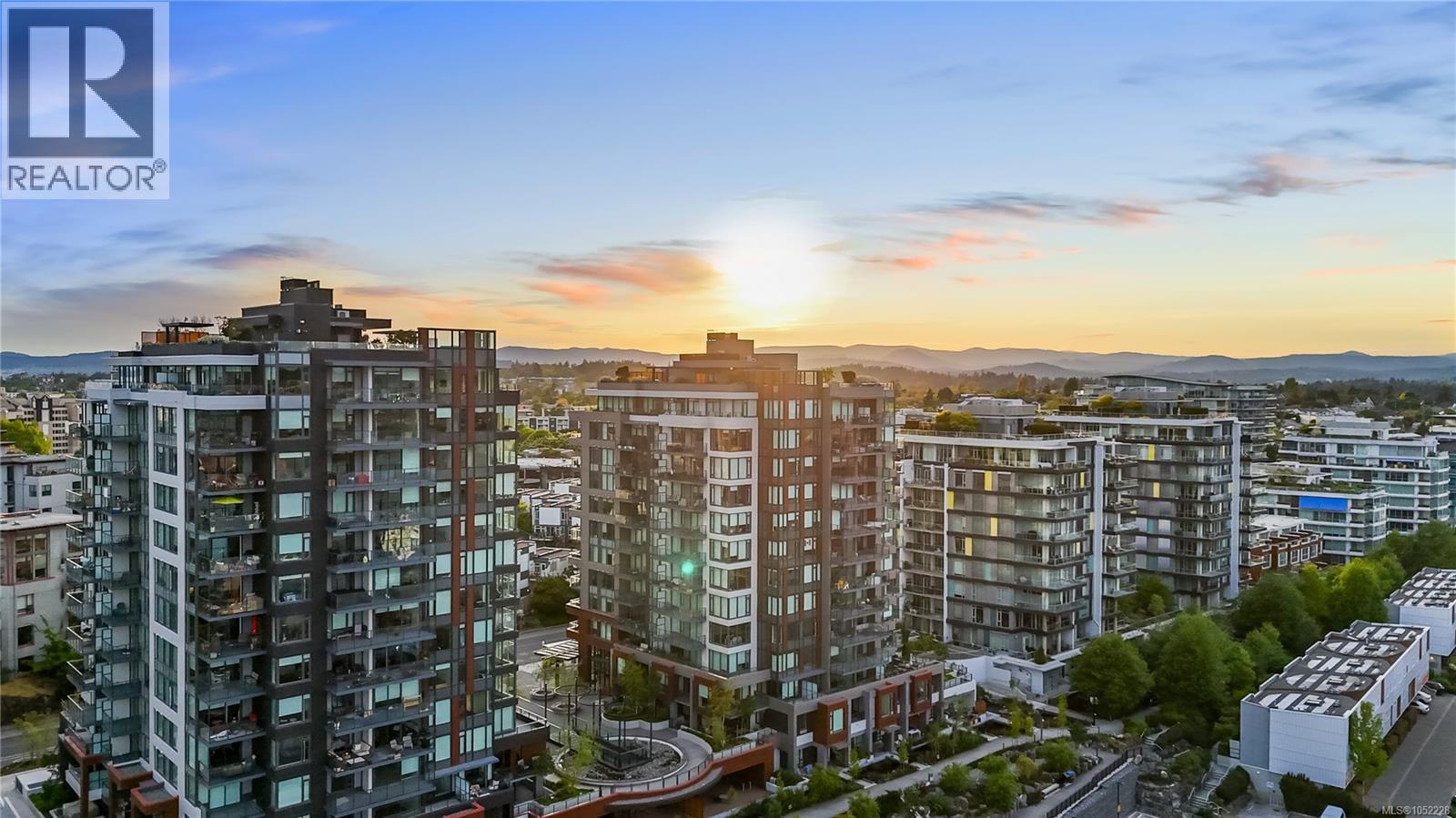 #908 369 Tyee Rd - 2