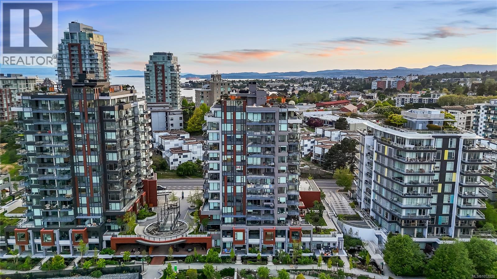 #908 369 Tyee Rd - 34
